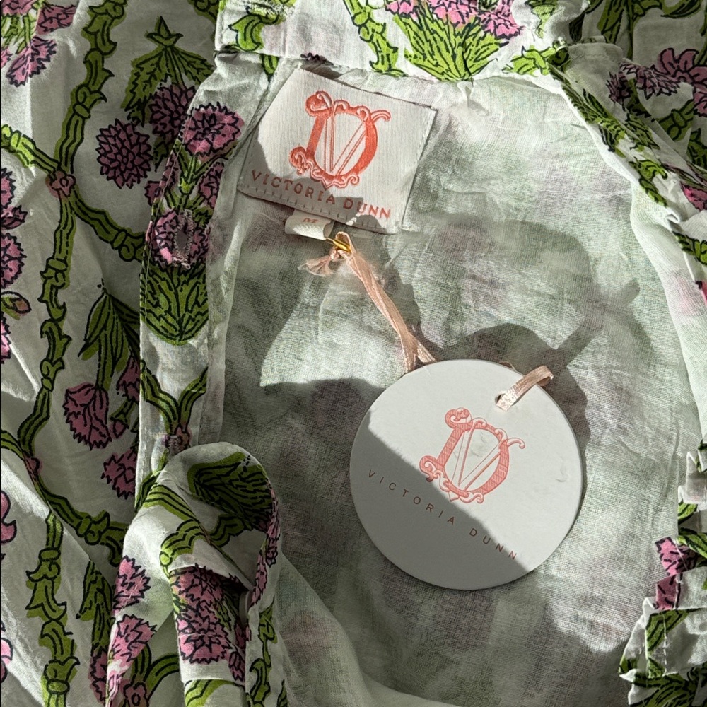 Floral Ruffle Sleeve Blouse - Picture 9 of 12
